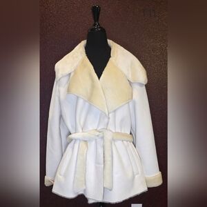 Elegant Cream Leather Women's Coat
